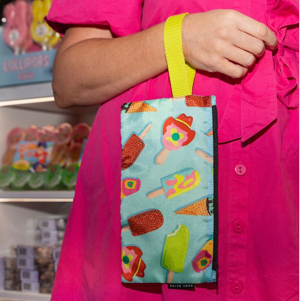 Bubble O Bill Pouch