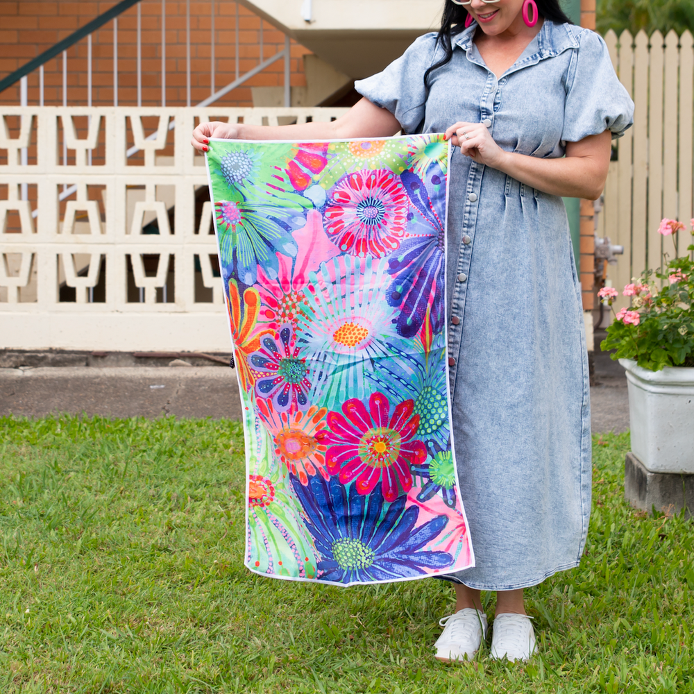 Garden Of Eden Small Towel